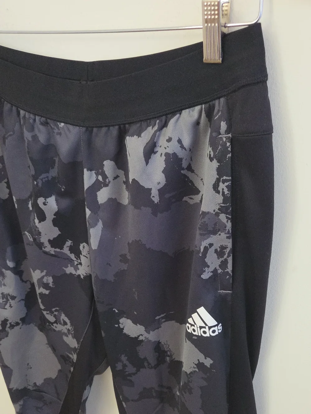 Adidas Mens Camo Trauning Jogger Sweat Pants Cropped Regular Fit Large
